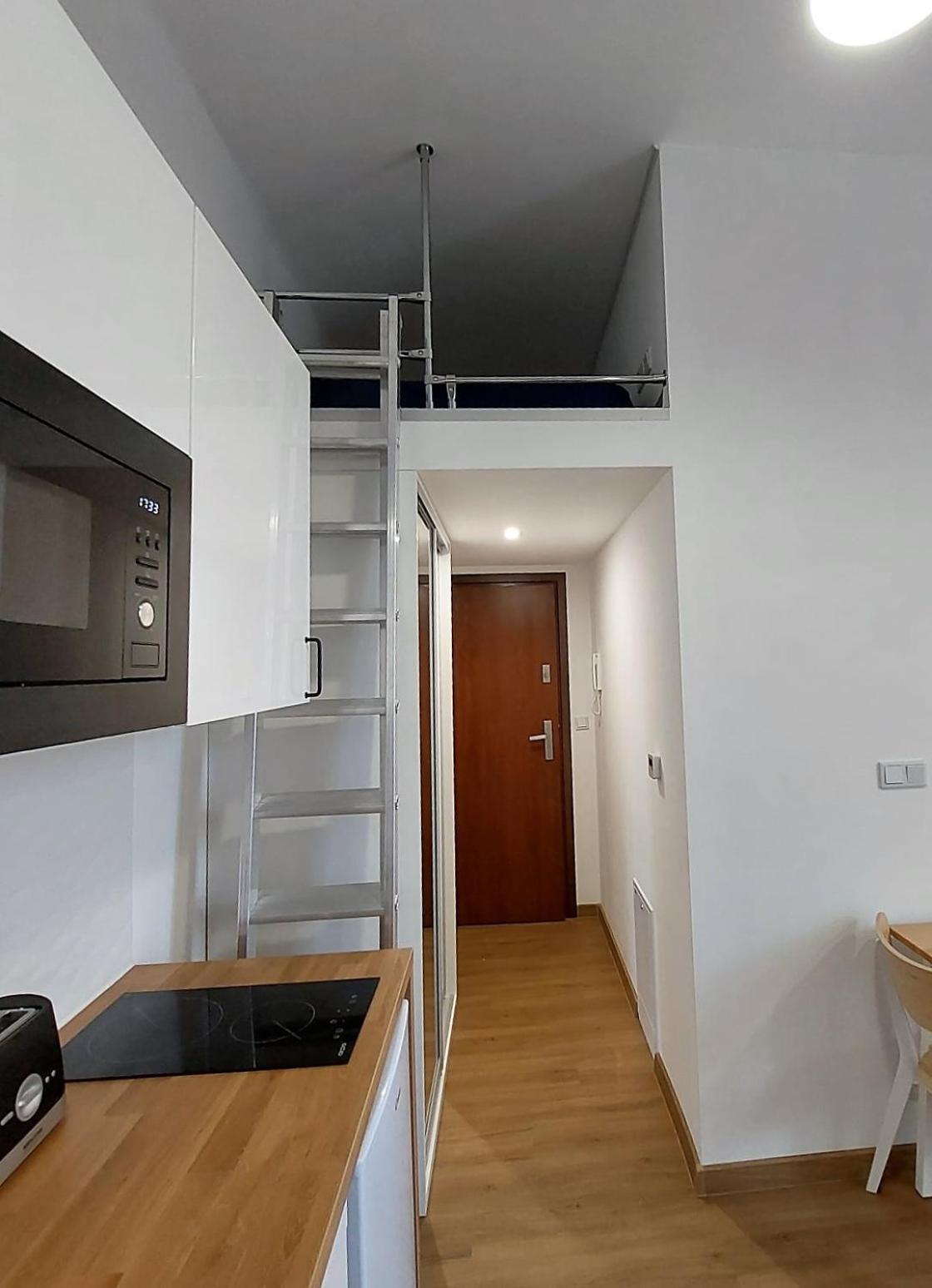 Old Town Stage Apartment One كراكوفيا المظهر الخارجي الصورة