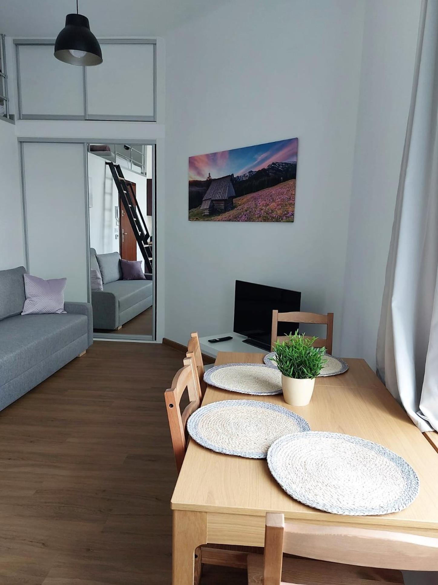 Old Town Stage Apartment One كراكوفيا المظهر الخارجي الصورة