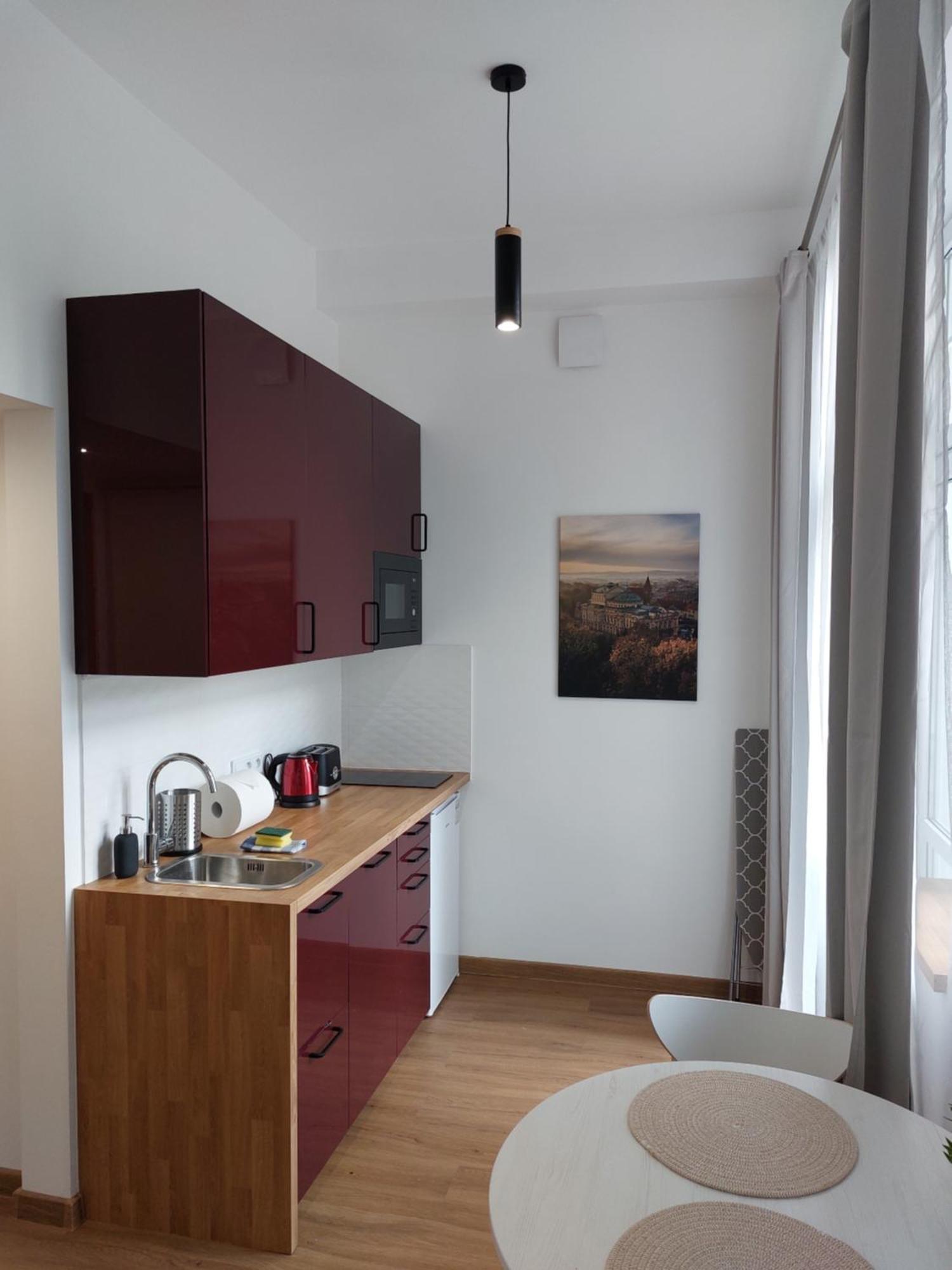 Old Town Stage Apartment One كراكوفيا المظهر الخارجي الصورة
